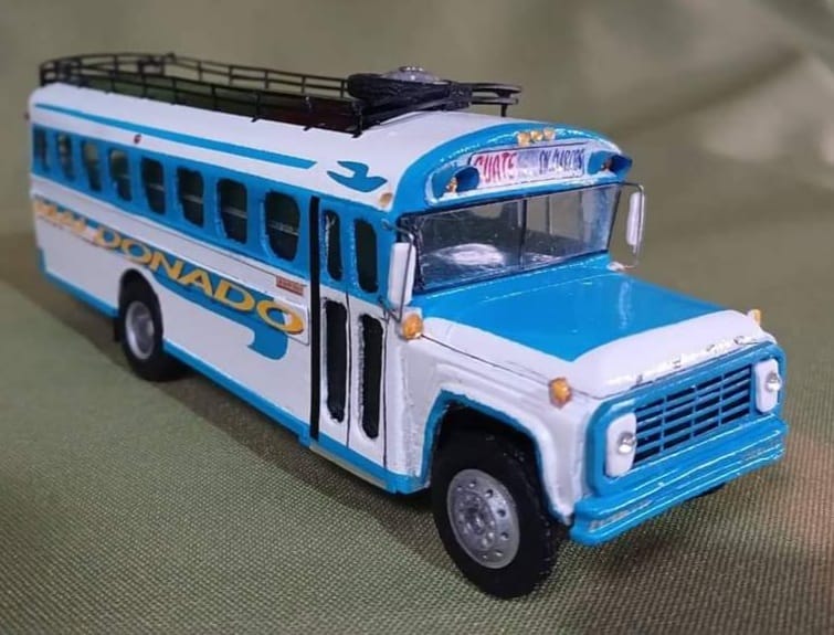 Bus a escala 2