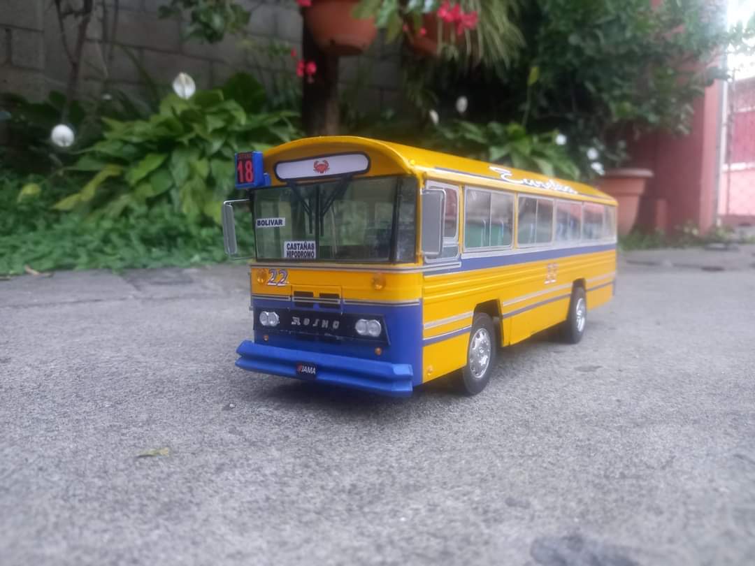 Bus a escala 2