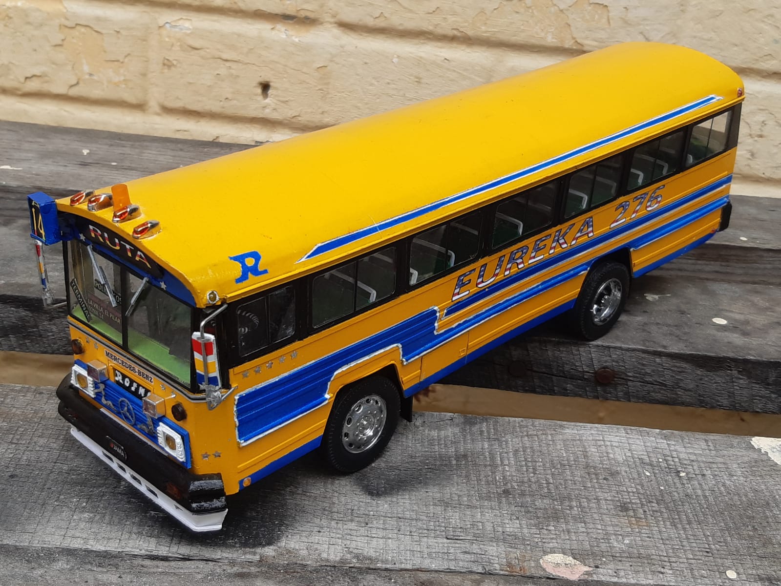 Bus a escala 2
