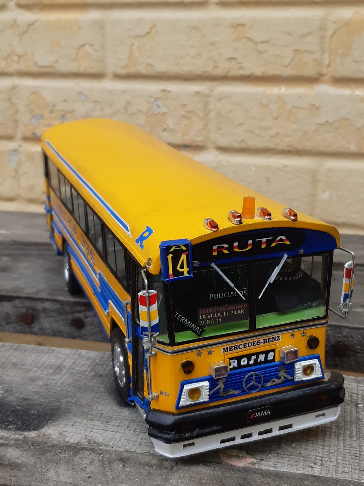 Bus a escala 2