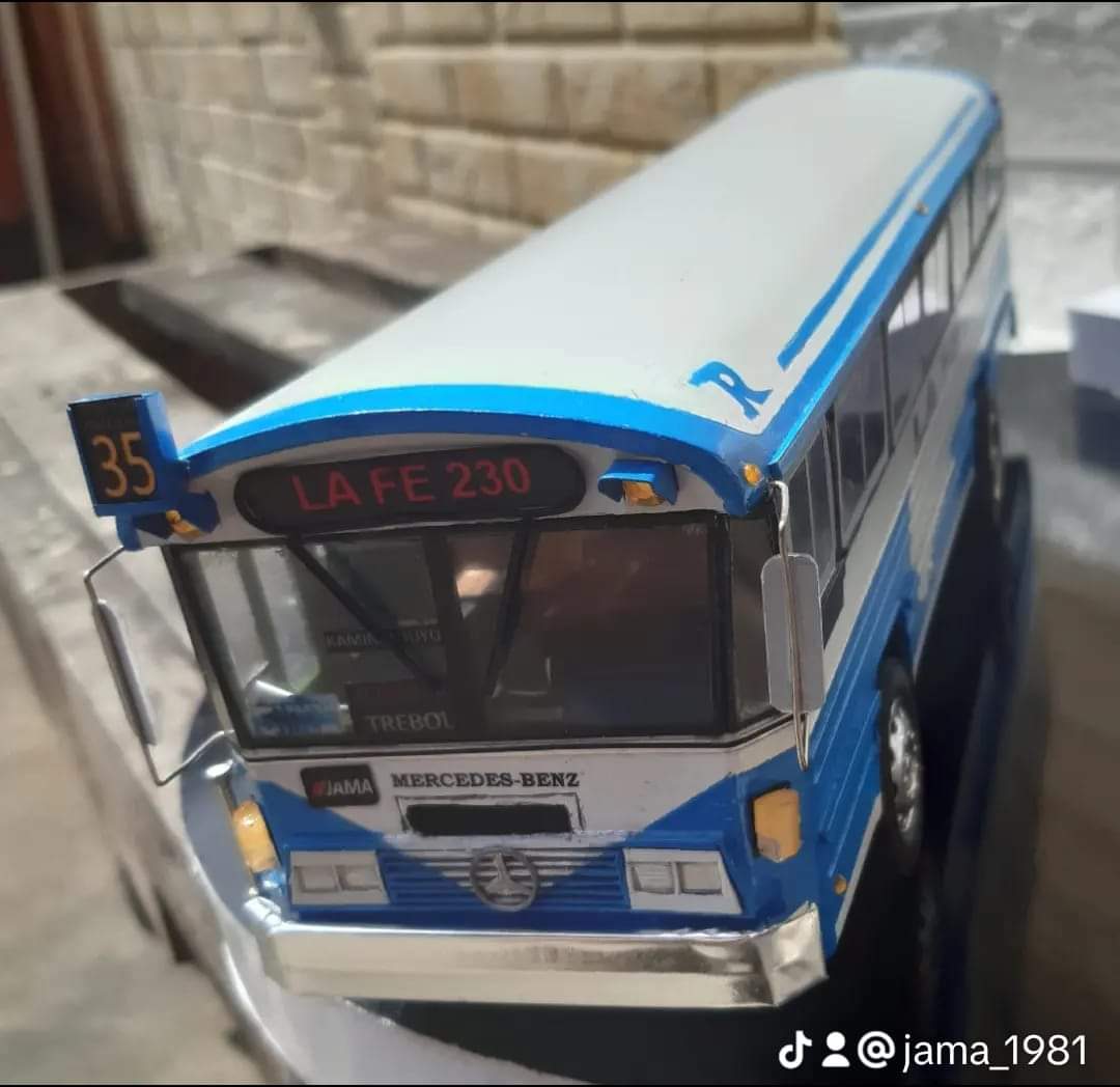 Bus a escala 2