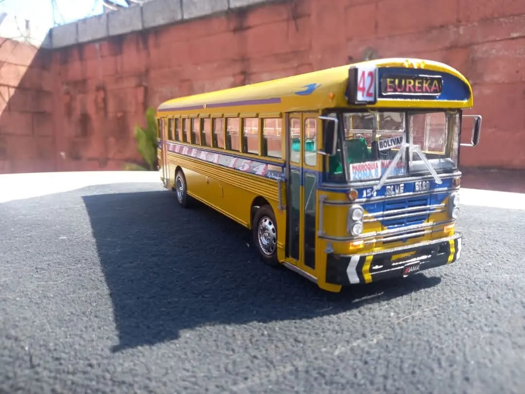 Bus a escala 2