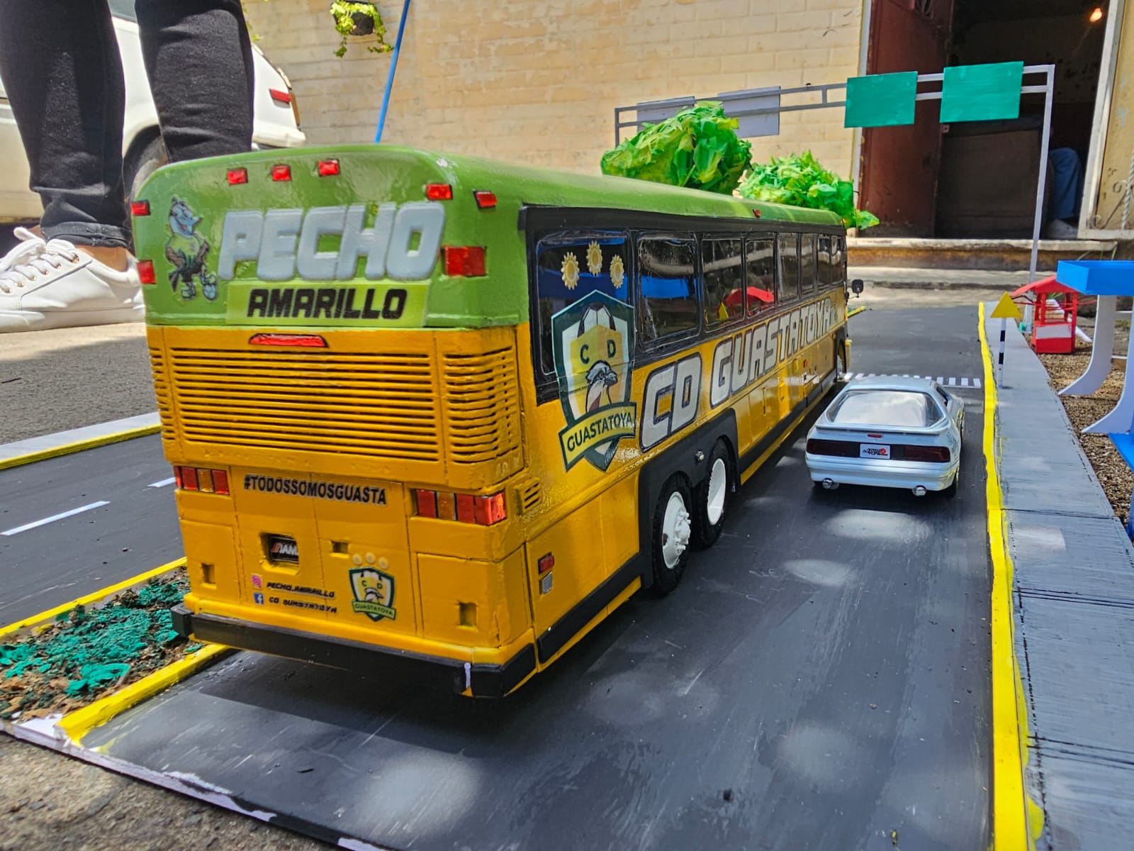 Bus a escala 2