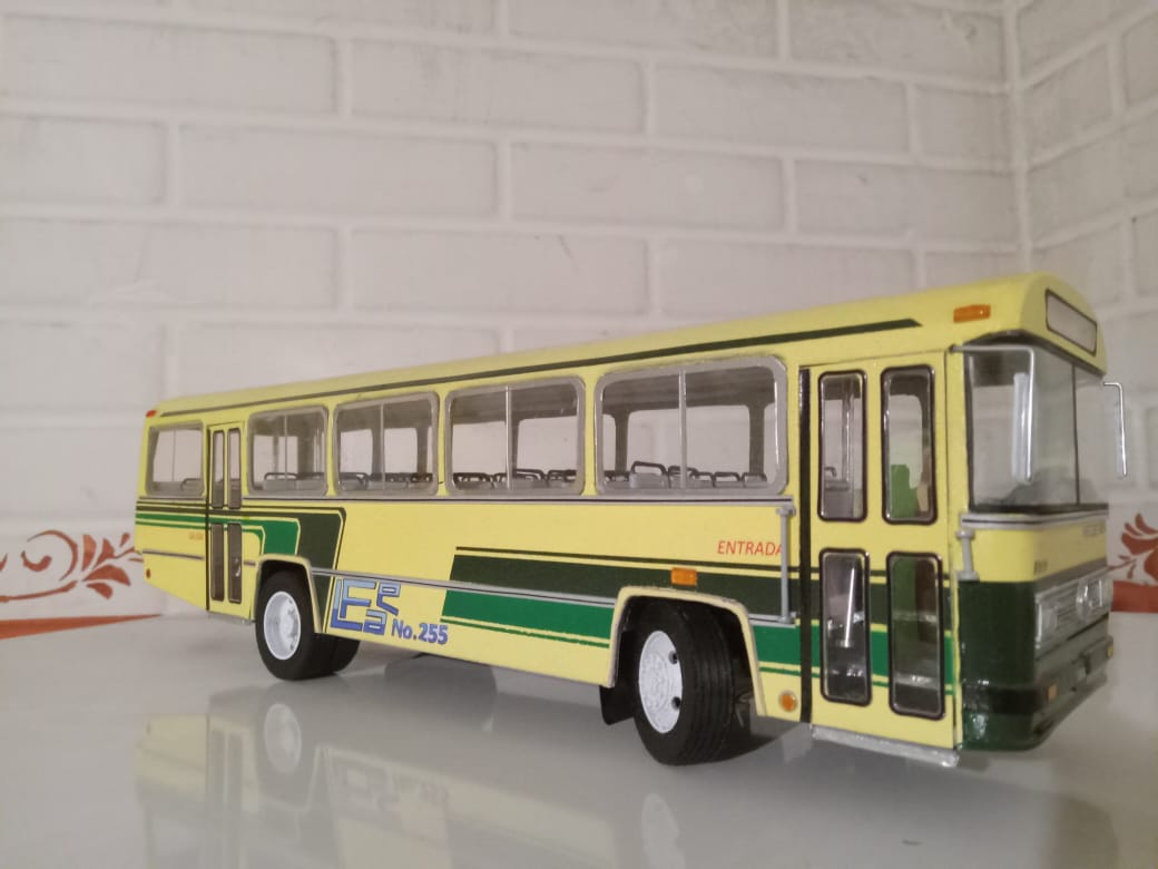 Bus a escala 2