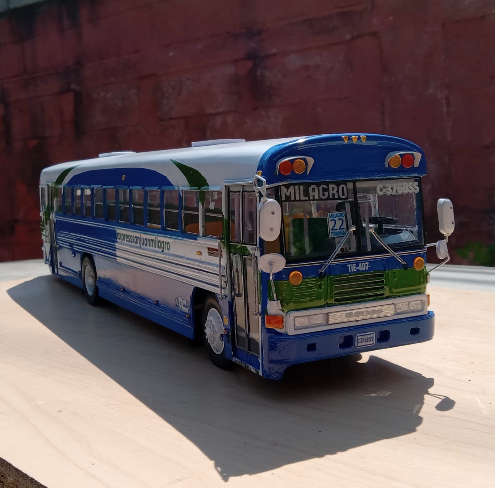 Bus a escala 2