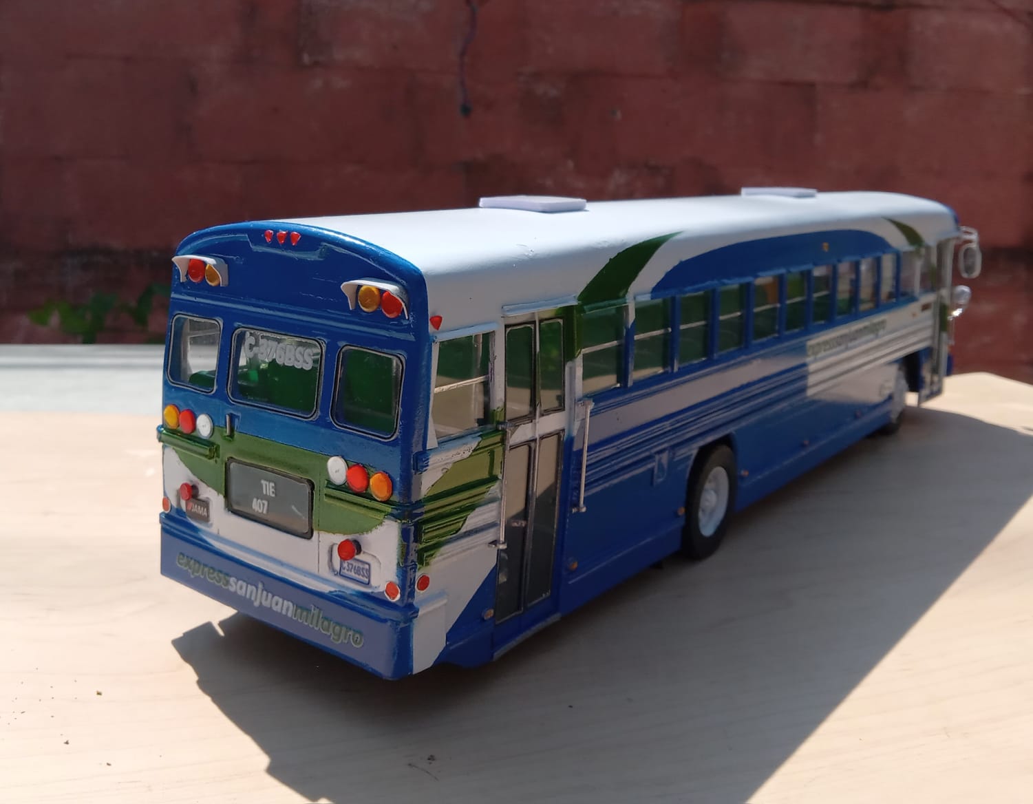 Bus a escala 2