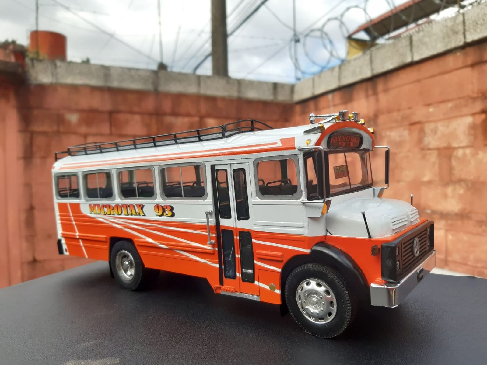 Bus a escala 2