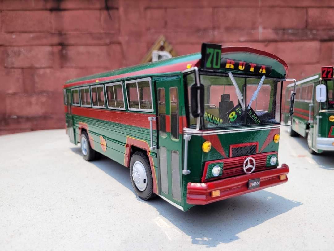 Bus a escala 2